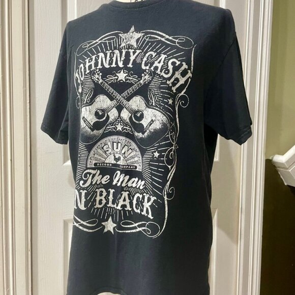 Y2k 90’ Johnny Cash Tshirt distressed Black The Man in Black size large - Picture 5 of 9